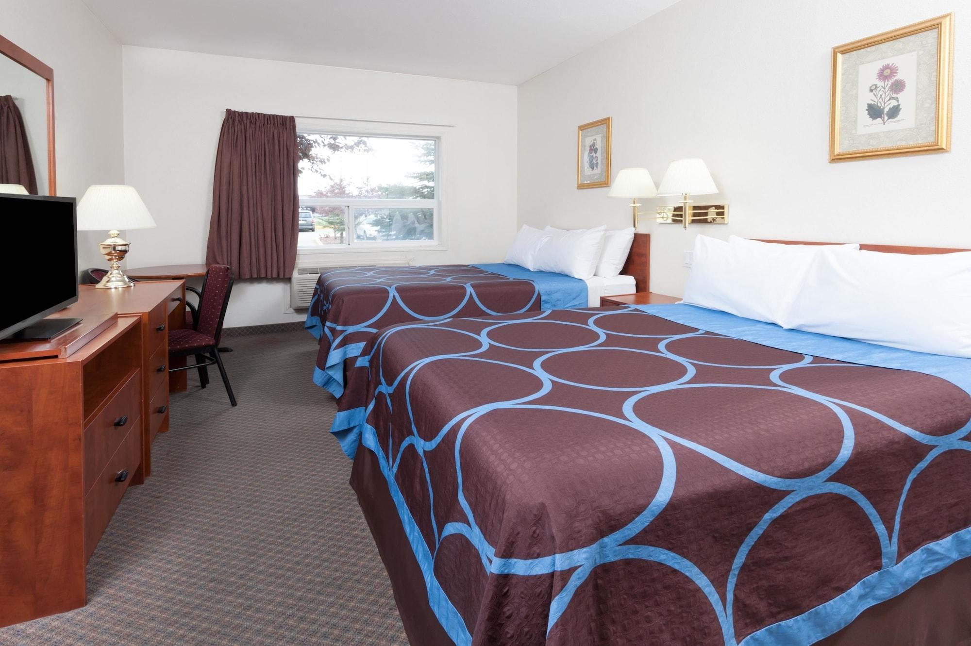Super 8 By Wyndham Edmonton/west Hotel Edmonton