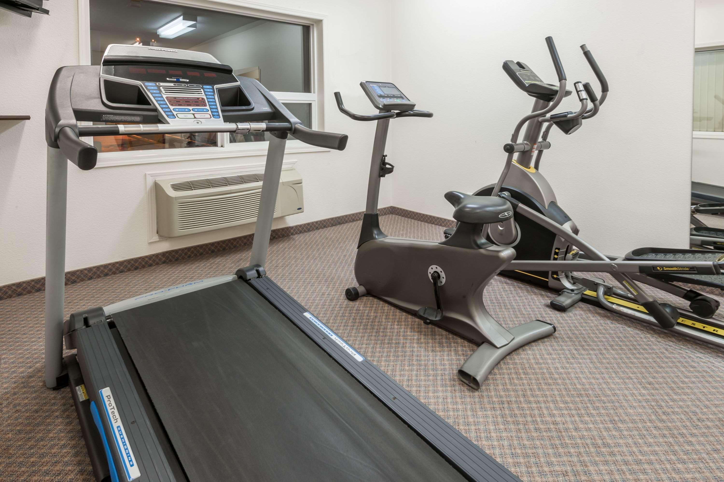 Hotel Super 8 By Wyndham Edmonton/west 2*