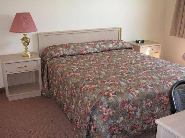 Super 8 By Wyndham Edmonton/west 2*